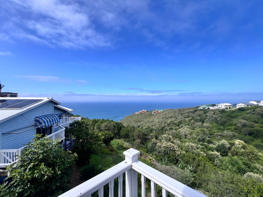 4 Bedroom Property for Sale in Herolds Bay Western Cape